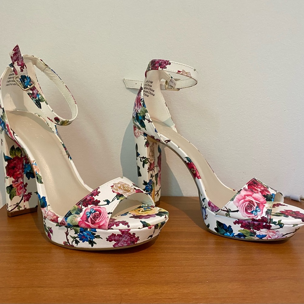 David’s bridal New- High heels - floral